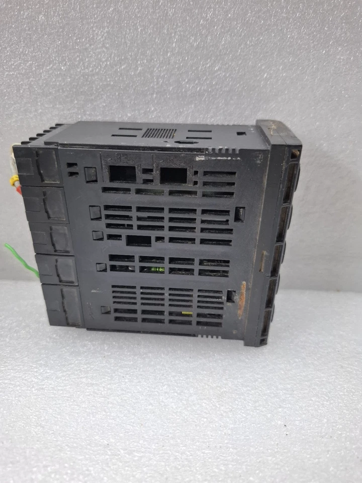 OMRON K3HB-VLC-L1B1-502 DIGITAL PANEL METER 24V AC/DC